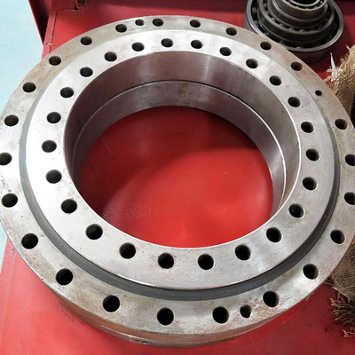 JTHL a travaillé le pivotement soutenant des accessoires de Kelly Slew Bearing Drilling Rig d'acier allié