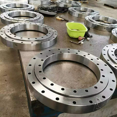 JTHL a travaillé le pivotement soutenant des accessoires de Kelly Slew Bearing Drilling Rig d'acier allié